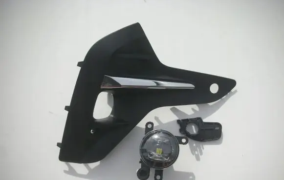 Opel Insignia B Front fog light 13497331