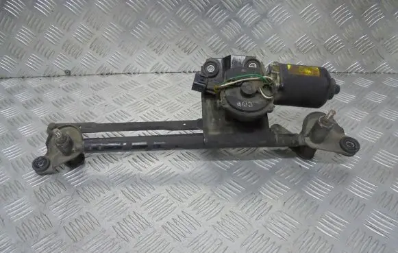 Nissan Primera Front wiper linkage 98100-1C100