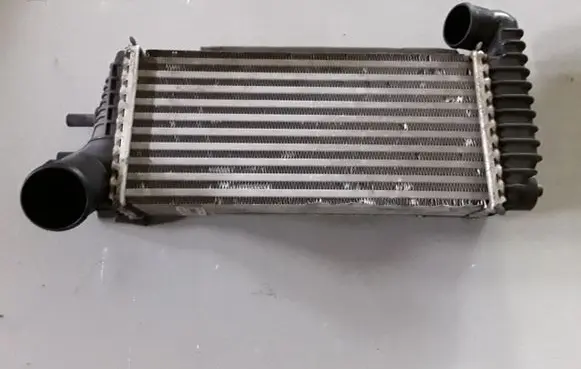 Ford Focus Intercooler radiator BV619L440CK