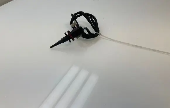 BMW 5 E60 E61 Outside/exterior temperature sensor 6936953