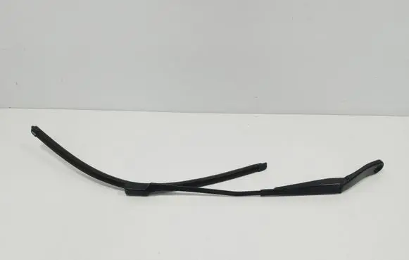 Volvo XC60 Front wiper blade arm 30753530
