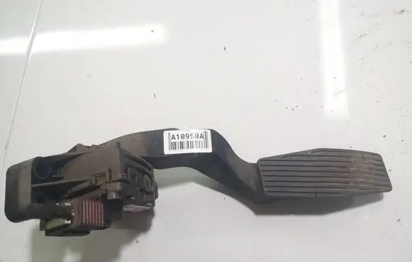 Opel Zafira A Accelerator throttle pedal 9202341