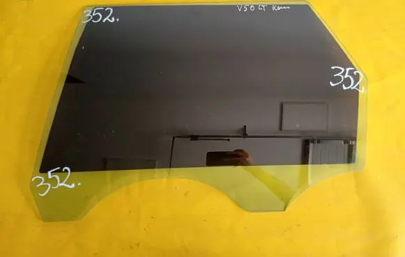 Volvo V50 Rear door window glass