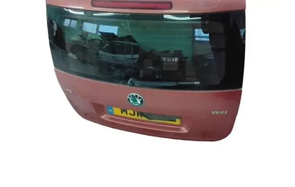 Skoda Yeti (5L) Tailgate/trunk/boot lid 5L6827025B