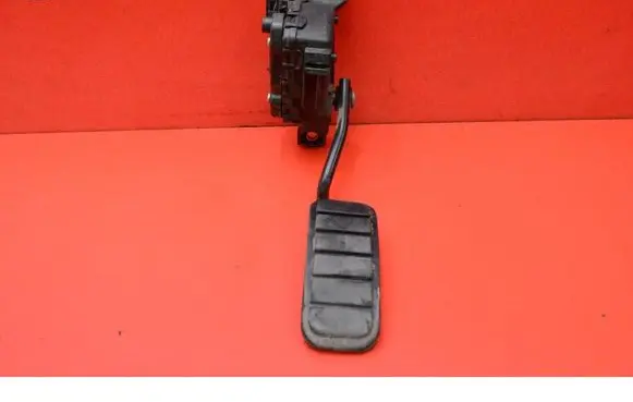 Renault Mascott Accelerator throttle pedal 8200313107