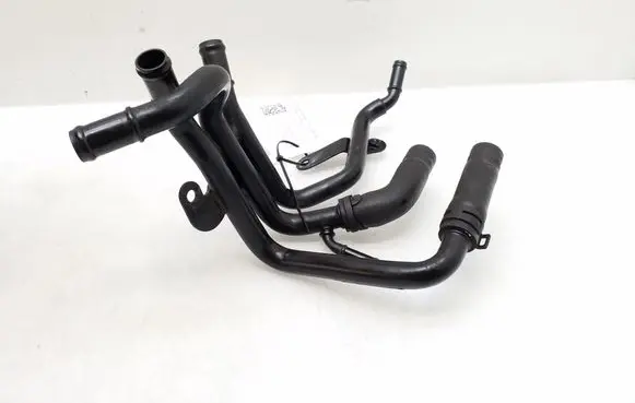 Volkswagen Golf VII Engine coolant pipe/hose 04L121064A 04L121101