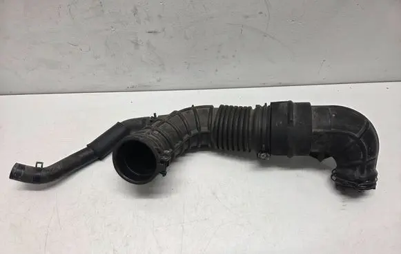 KIA Stonic Air intake duct part 28139H8300