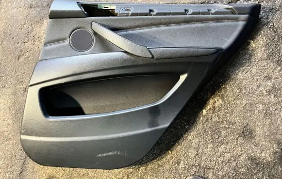 BMW X5 E70 Rear door card panel trim braknumeruczci