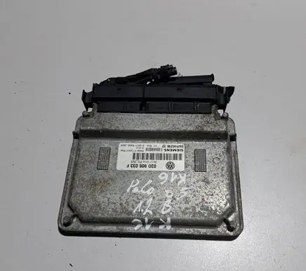 Volkswagen Polo Engine control unit/module 03D906033F 5WP4029802