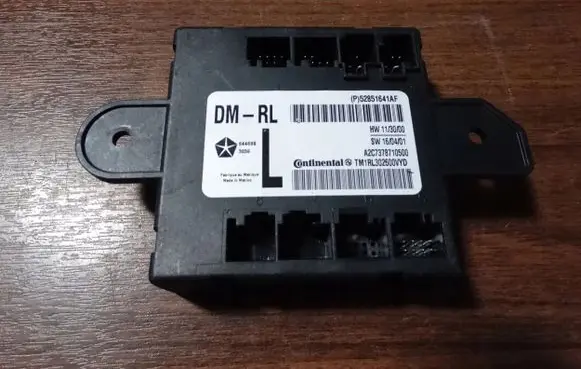 Maserati Levante Door control unit/module 52851641AC