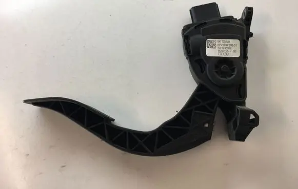 Audi A6 S6 C6 4F Accelerator throttle pedal 8K1723523