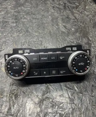 Mercedes-Benz C W204 Climate control unit 2049002103 HW2109 SW200902