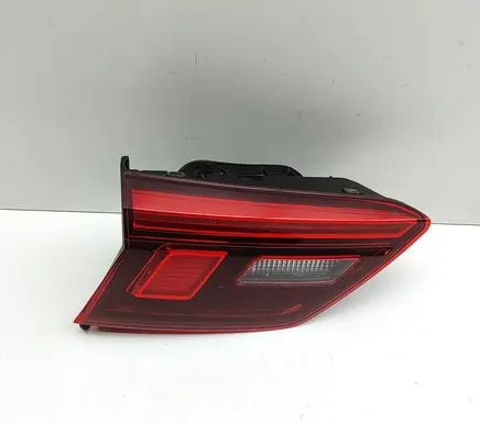 Volkswagen Tiguan Tailgate rear/tail lights 5NA945093G
