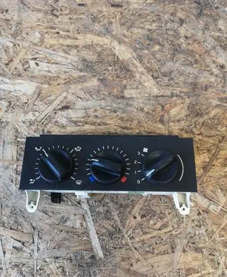 Renault Master II Climate control unit 133761F