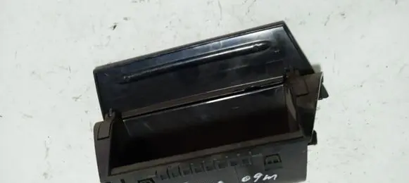 Ford Focus Glove box 8M51A044J53AA