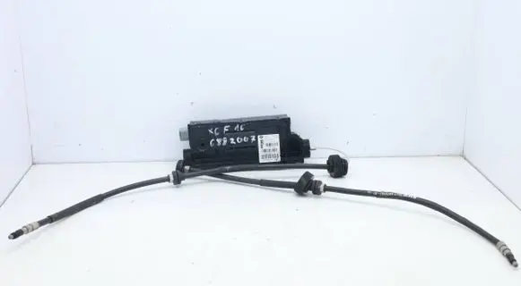 BMW X6 F16 Hand brake control module 6882007