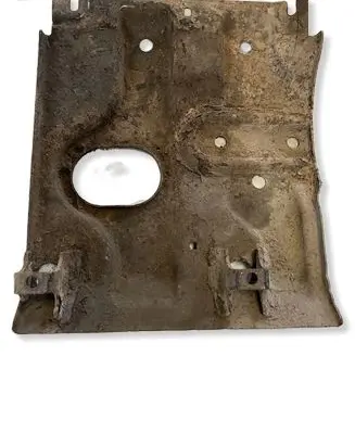 Jeep Cherokee III KJ Engine splash shield/under tray