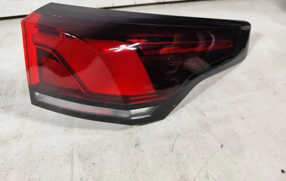 Volkswagen Tiguan Rear/tail lights 571945096A