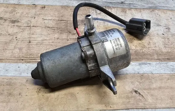 Chevrolet Sonic Vacuum pump 96597326 17497932 00942813