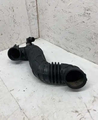 Audi A6 S6 C4 4A Air intake hose/pipe 4A0145747A 2EL05804