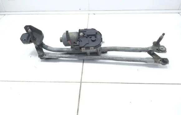 Volvo V50 Front wiper linkage and motor 1397220585