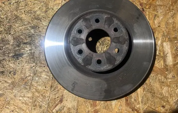 Nissan Navara D23 Front brake disc