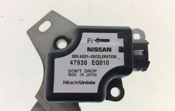 Nissan X-Trail T30 ESP acceleration yaw rate sensor 47930EQ010