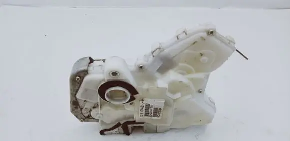 Honda CR-V Front door lock 72151SWAE1LHFR