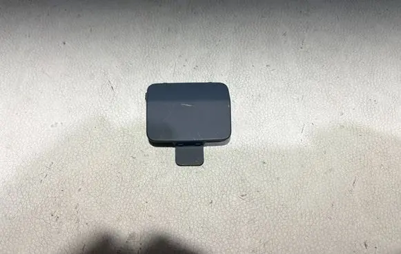BMW 3 E90 E91 Front tow hook cap/cover 7906503