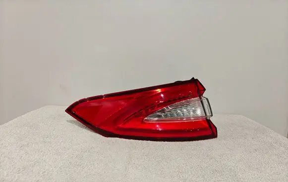 Maserati Levante Rear/tail lights