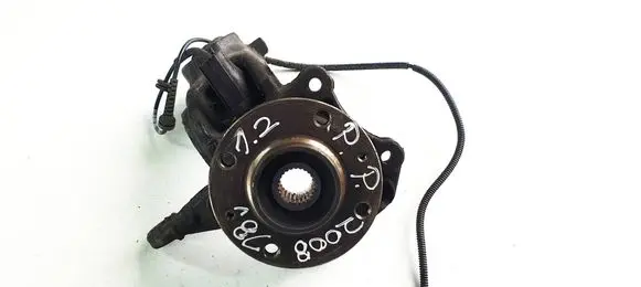 Peugeot 2008 I Front wheel hub spindle knuckle