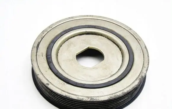 Opel Vivaro Crankshaft pulley 49S023