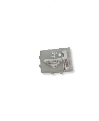 Subaru Legacy Door central lock control unit/module 88035AG010 5607 56323811