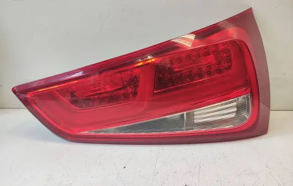 Audi A1 Tailgate rear/tail lights 8X0945094B
