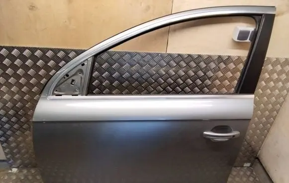 Audi Q7 4L Front door 