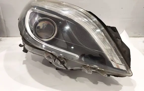 Mercedes-Benz B W246 W242 Headlight/headlamp A2468207461 0301271672 LE10C6229