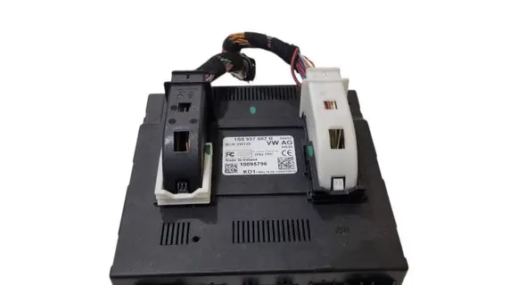 Volkswagen Up Fuse module 1S0937087B