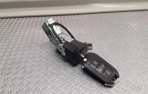 Peugeot 508 Ignition lock 9663123380