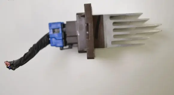 KIA Ceed Heater blower motor/fan resistor 