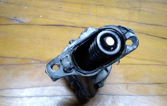 Audi A6 S6 C4 4A Vacuum pump 074145100