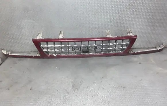Opel Frontera A Front bumper upper radiator grill 07050999