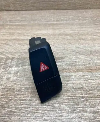 Audi A4 S4 B8 8K Hazard light switch 8K2941509