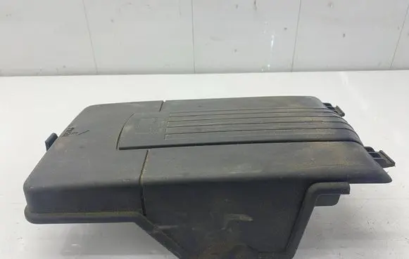 Volkswagen PASSAT B7 Battery box tray 3C0915443A