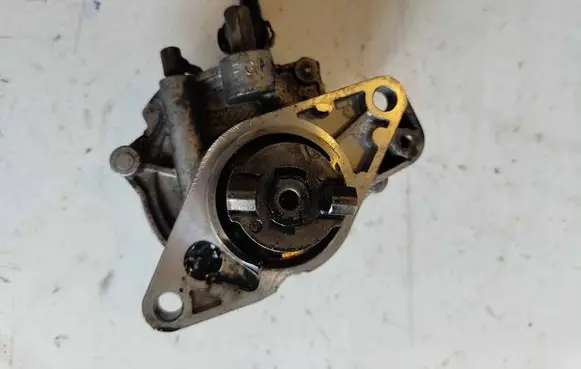 Fiat 500 Vacuum pump 55193232