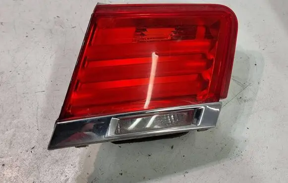 BMW 7 F01 F02 F03 F04 Tailgate rear/tail lights 7182206 HKE01T2RH