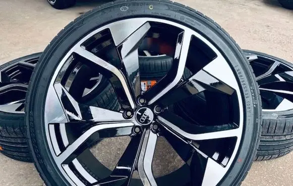 Audi Q7 4M R17 alloy rim 