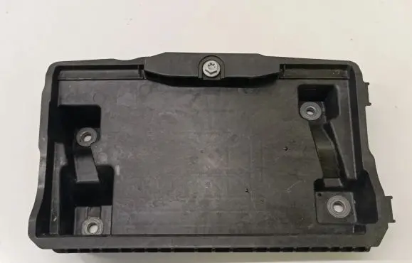 Battery tray