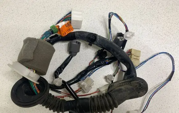 Subaru Legacy Front door wiring loom/harness boot 81820AG1805