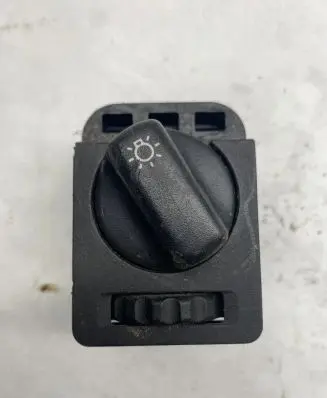 Volkswagen Sharan Light switch 90481764