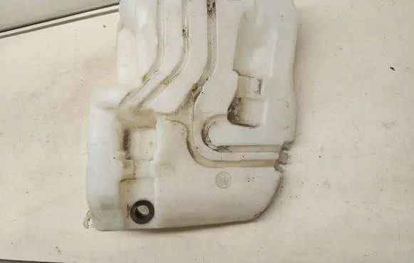 Nissan Qashqai+2 Windshield washer fluid reservoir/tank 28910JD900